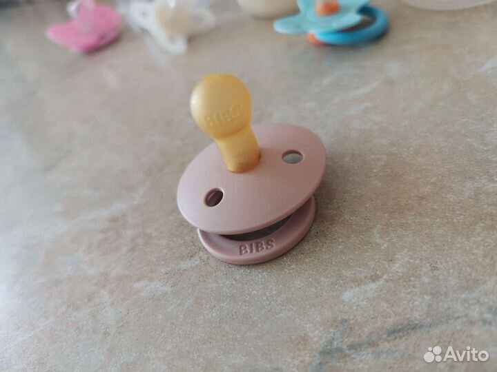 Соска пустышка bibs 0-6 латексная