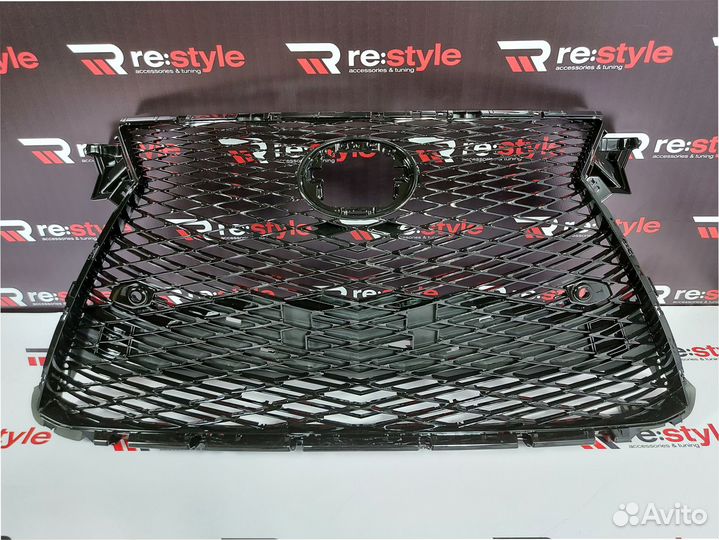 Решетка радиатора Lexus RX350 с 2016 R528