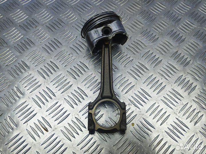 Поршень с шатуном Volkswagen Golf 5 MK5 1.6 BSE