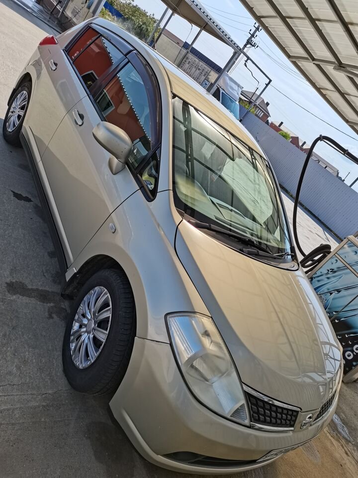 Nissan Tiida: фото владельца