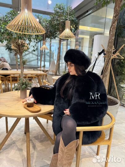 Песец цельный люкс с воротником Шанель 70 см
