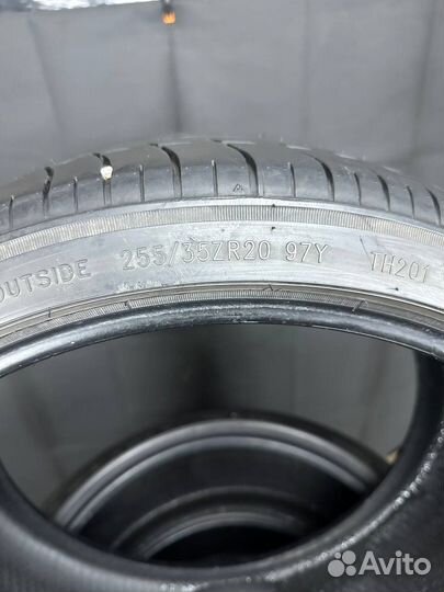 Triangle Sportex TSH11 255/35 R20 97Y