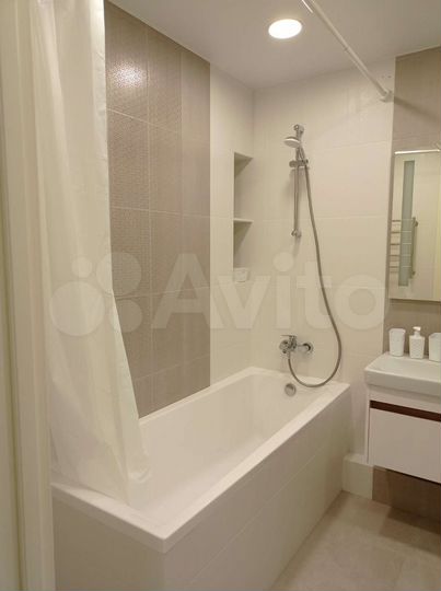 1-к. квартира, 40 м², 1/14 эт.