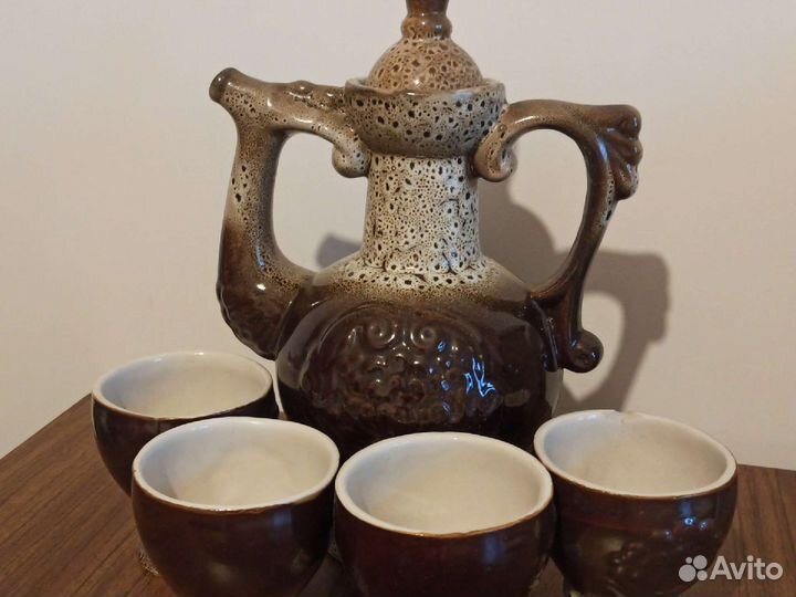 Набор кувшин и стаканы