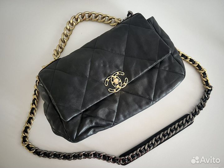 Сумка chanel 19