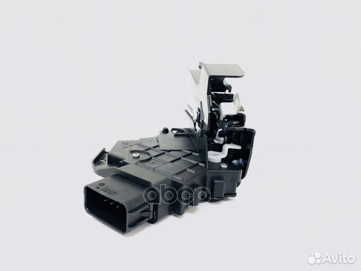 Замок двери передней левой U0528003L Ukor Auto