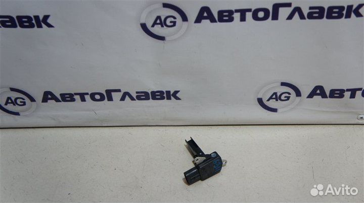 Датчик массового расхода воздуха Toyota Allion