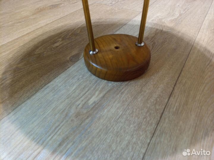 Люстра потолочный светильник с отделкой деревом