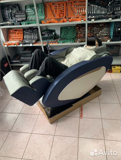 Массажное кресло новое