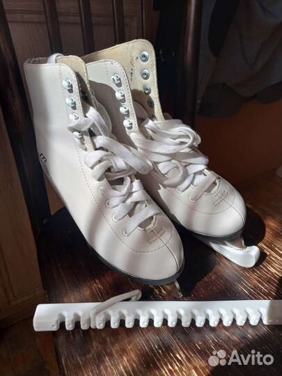 Коньки фигурные 38 размер