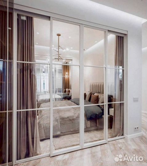 Стеклянная перегородка