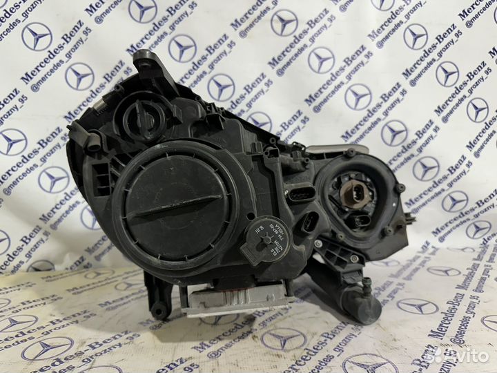 Левая фара на 211 Mercedes (До Рест)