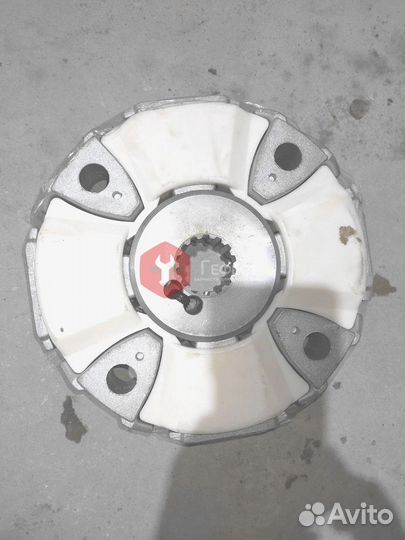 Муфта насоса Hitachi ZX160W