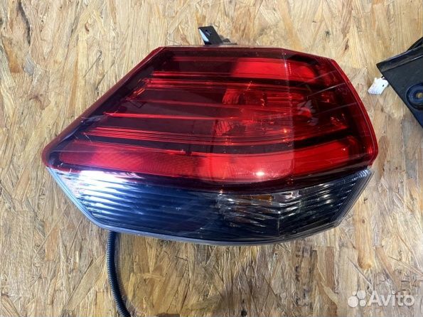 Nissan X-Trail T32 Фонарь задний