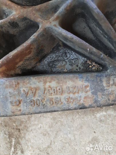 Кронштейн двигателя Volkswagen Sharan 1.9TDI