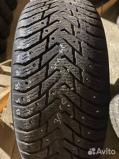 Nokian Tyres Hakkapeliitta 8 235/55 R18 104T