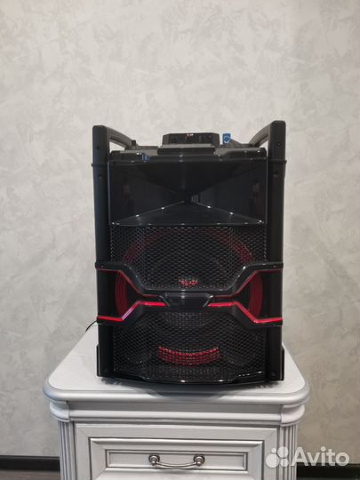 Бумбокс мини система LG Om 5540