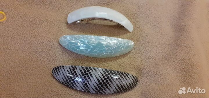 Заколки для волос