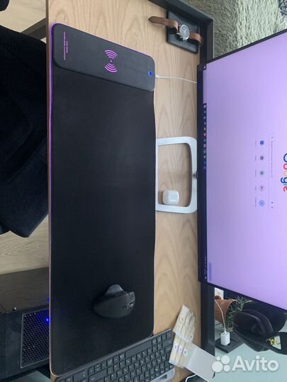 Коврик для мышки с RGB и беспроводной зарядкой