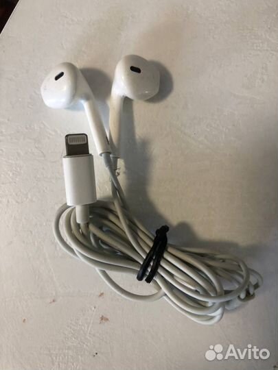 Наушники apple airpods