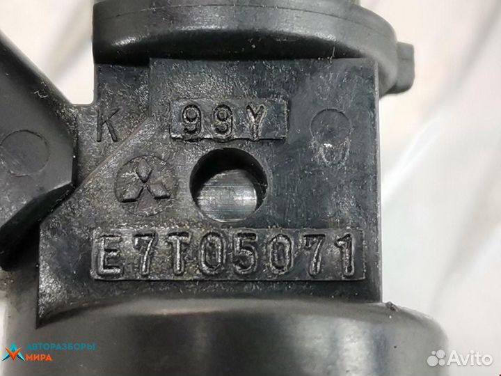 Форсунка Volvo S40 рест. 2000 E7T05071