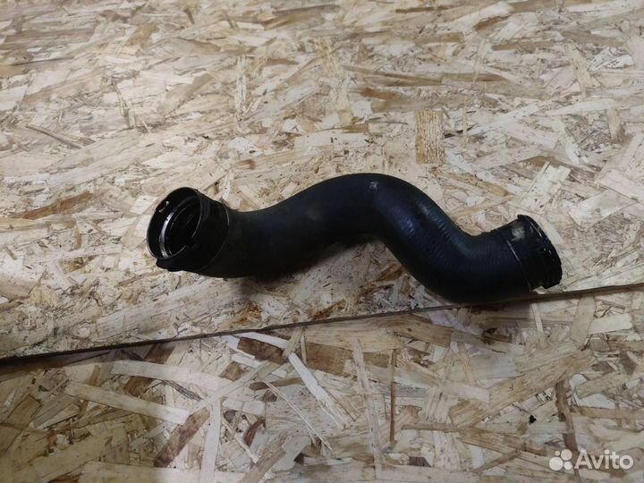 Патрубок интеркулера Mercedes-Benz C-Класс