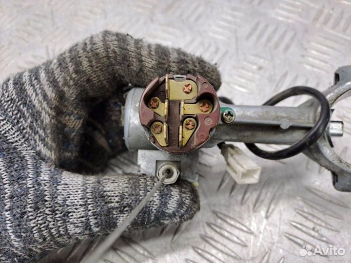 Замок зажигания Nissan Pulsar FN14