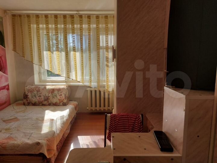 Комната 13 м² в 4-к., 2/5 эт.