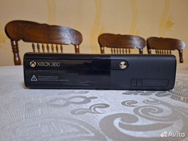 Xbox 360 Elite версия