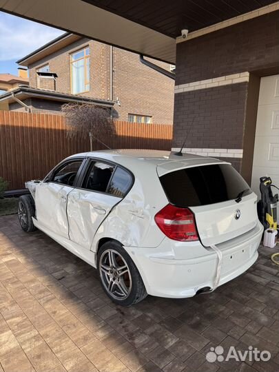 BMW 1 серия 2.0 AT, 2010, битый, 176 000 км
