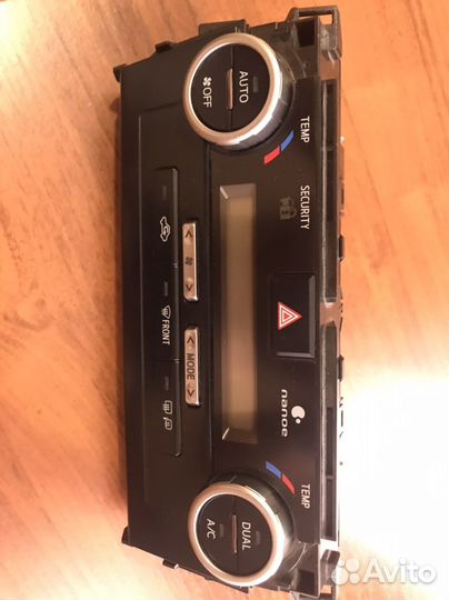 Блок управления климат-контролем Toyota Camry