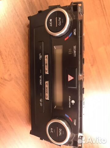 Блок управления климат-контролем Toyota Camry