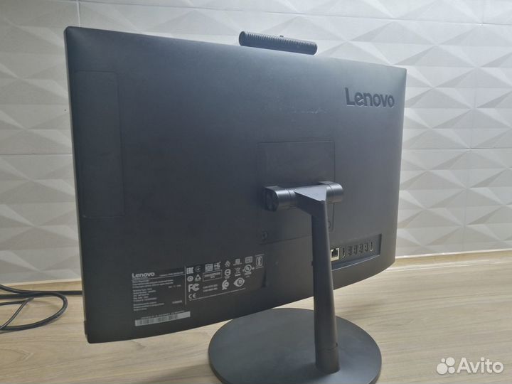 Моноблок Lenovo V530 21.5