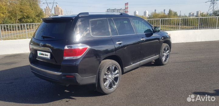 Toyota Highlander 3.5 AT, 2011, 267 710 км