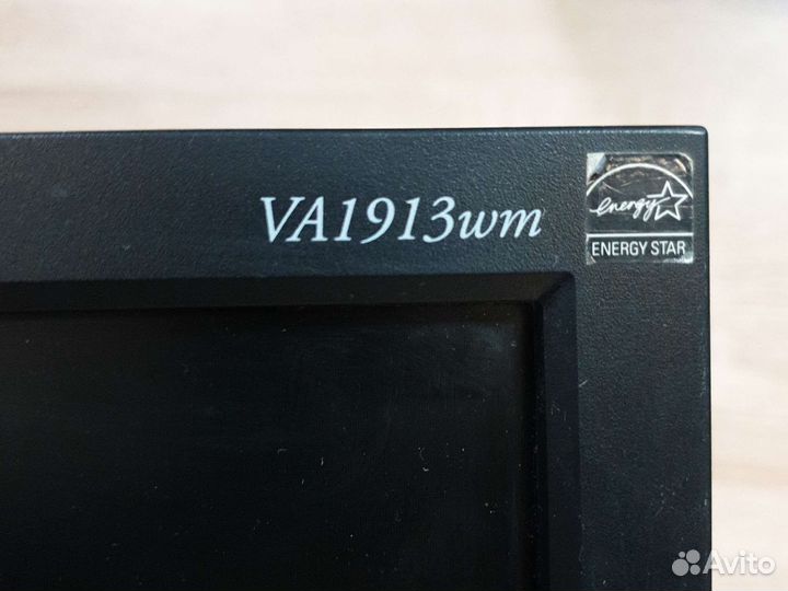 Монитор 19 дюймов Viewsonic VA1913WM б/у