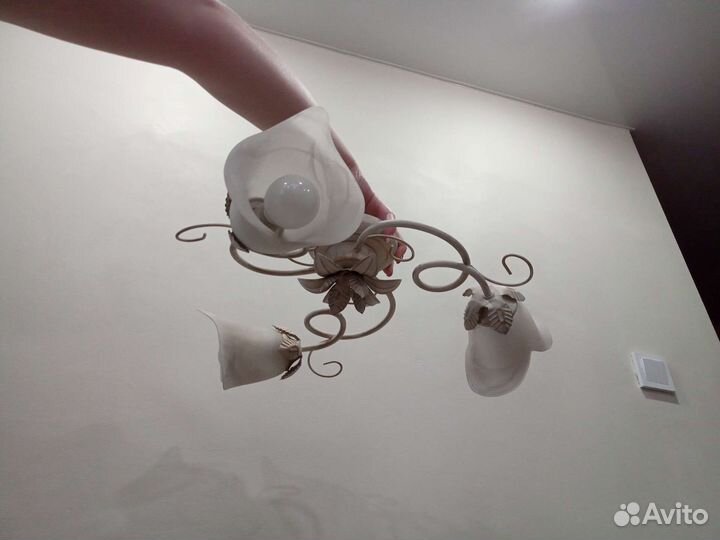 Люстра потолочная бу