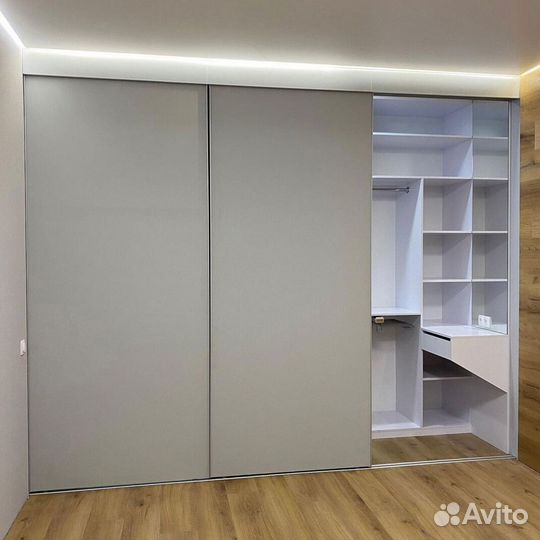 Красивый шкаф купе