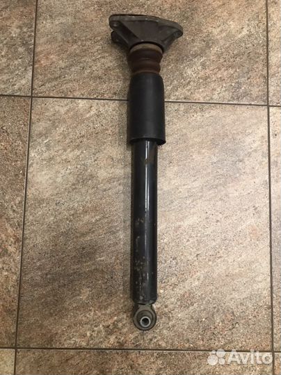 Амортизатор задний BMW 3 F30