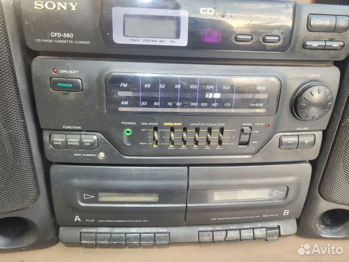 Музыкальный центр Sony CFD - 560 120v CD Tape