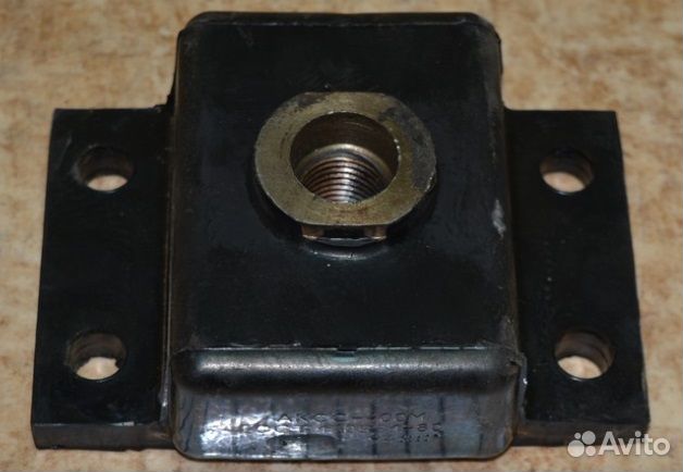 Амортизатор аксс-400М (4 отв.) (подушка тт-4М) 700