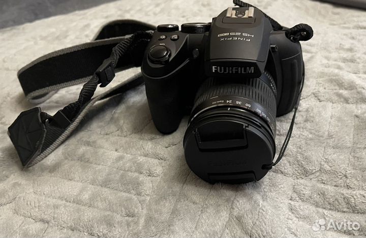 Fujifilm FinePix HS25EXR