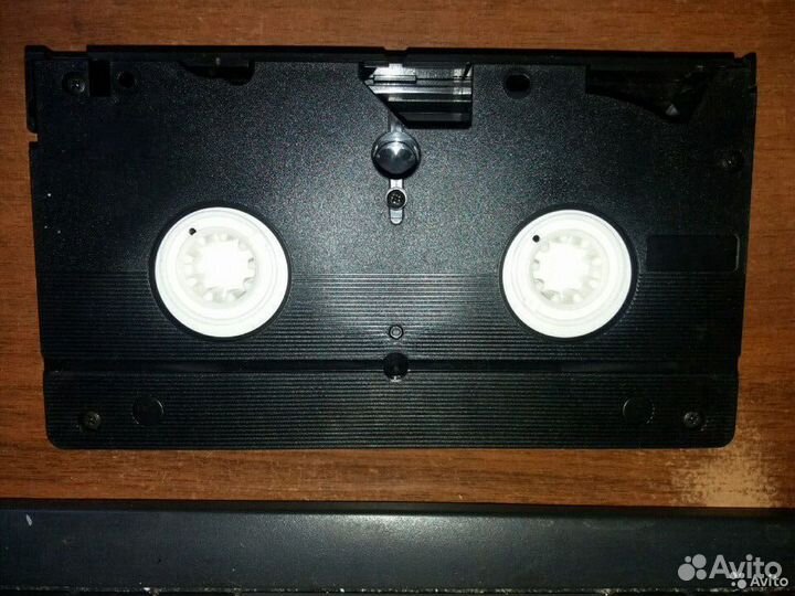 Лицензионные Кассеты VHS с отличными фильмами