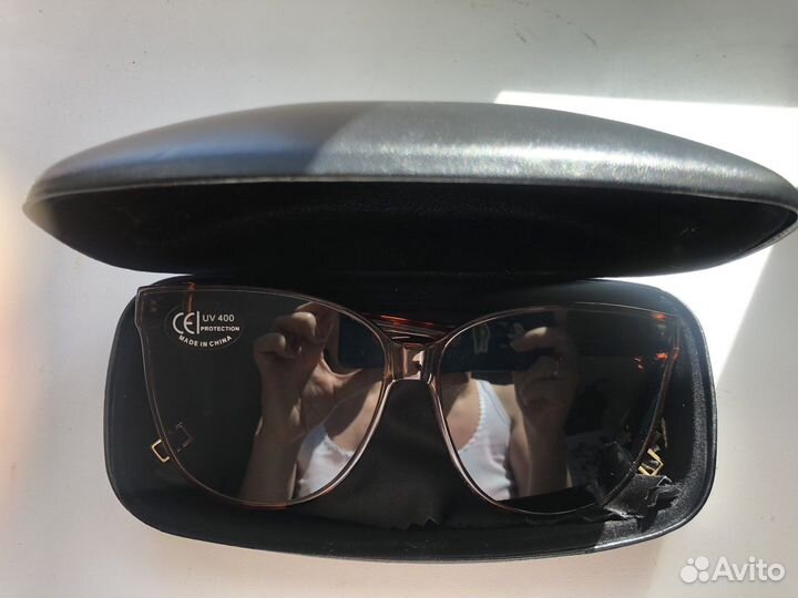 Солнцезащитные очки