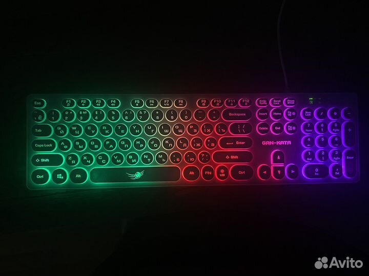 Игровая клавиатура с подсветкой