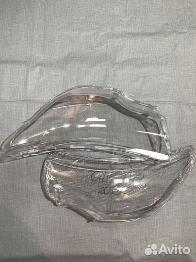 Новые стёкла фар Citroen C4 2 2010