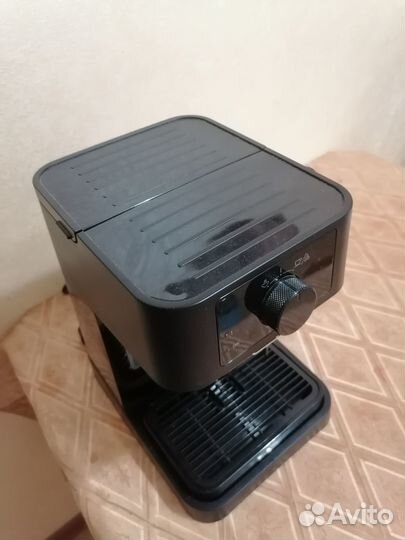 Кофеварка рожковая DeLonghi Stilosa EC230.BK