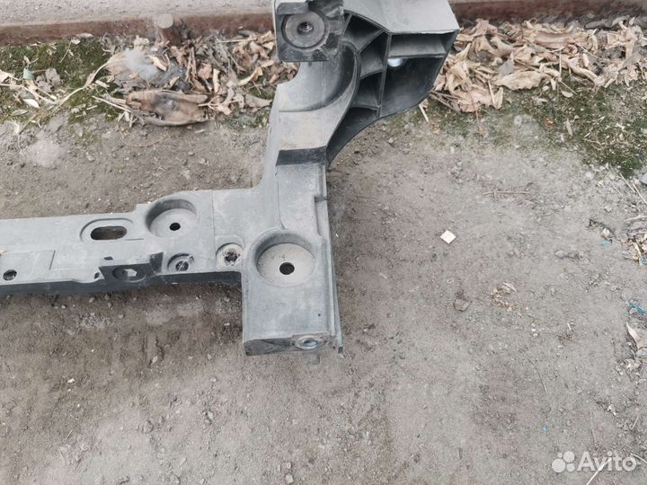 Панель передняя (телевизор) Honda CR-V 2017