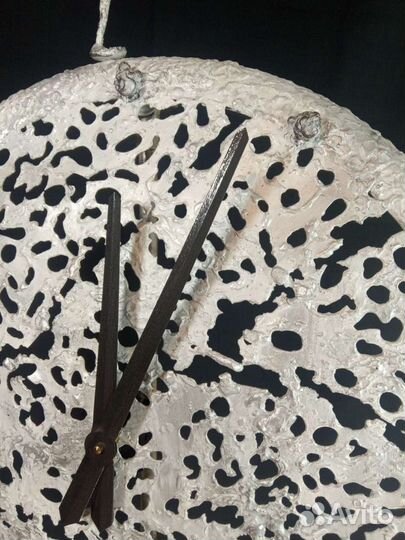 Часы кованые настенные 