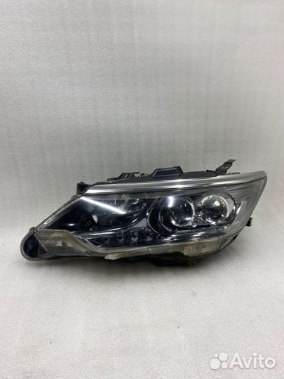 Фара двухлинзовая передняя левая Toyota Camry V55