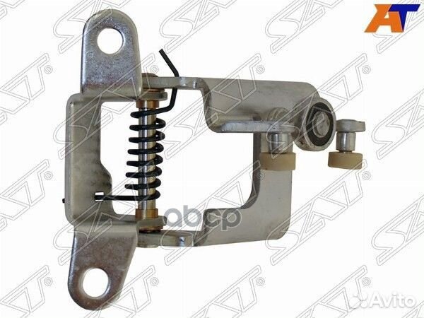 Ролик сдвижной двери LH центральный toyota hiac